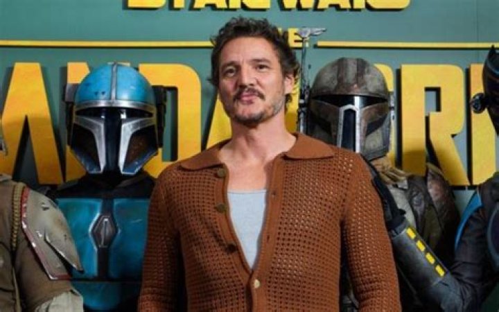 Does Pedro Pascal Have A Daughter? Girlfriend Age Gap And Family